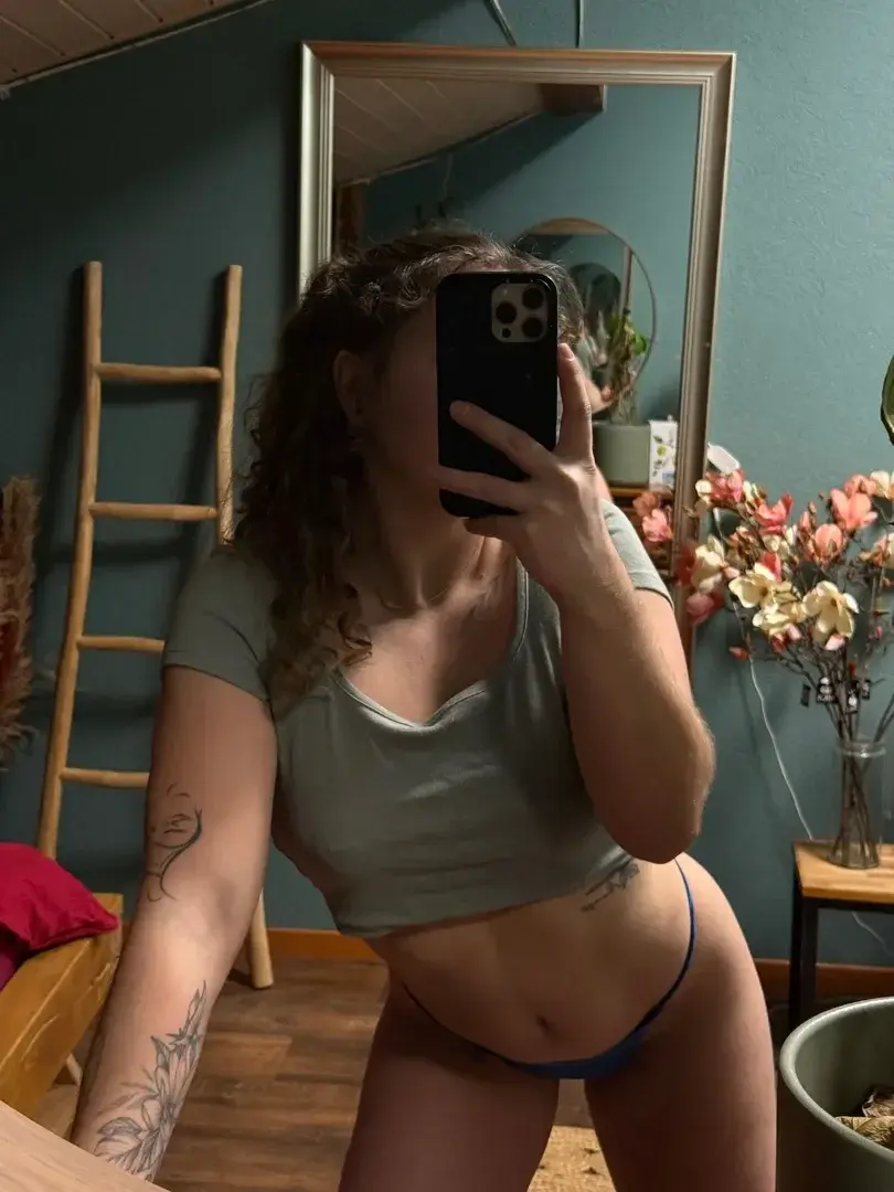 Leak & nude 4 — Itslou