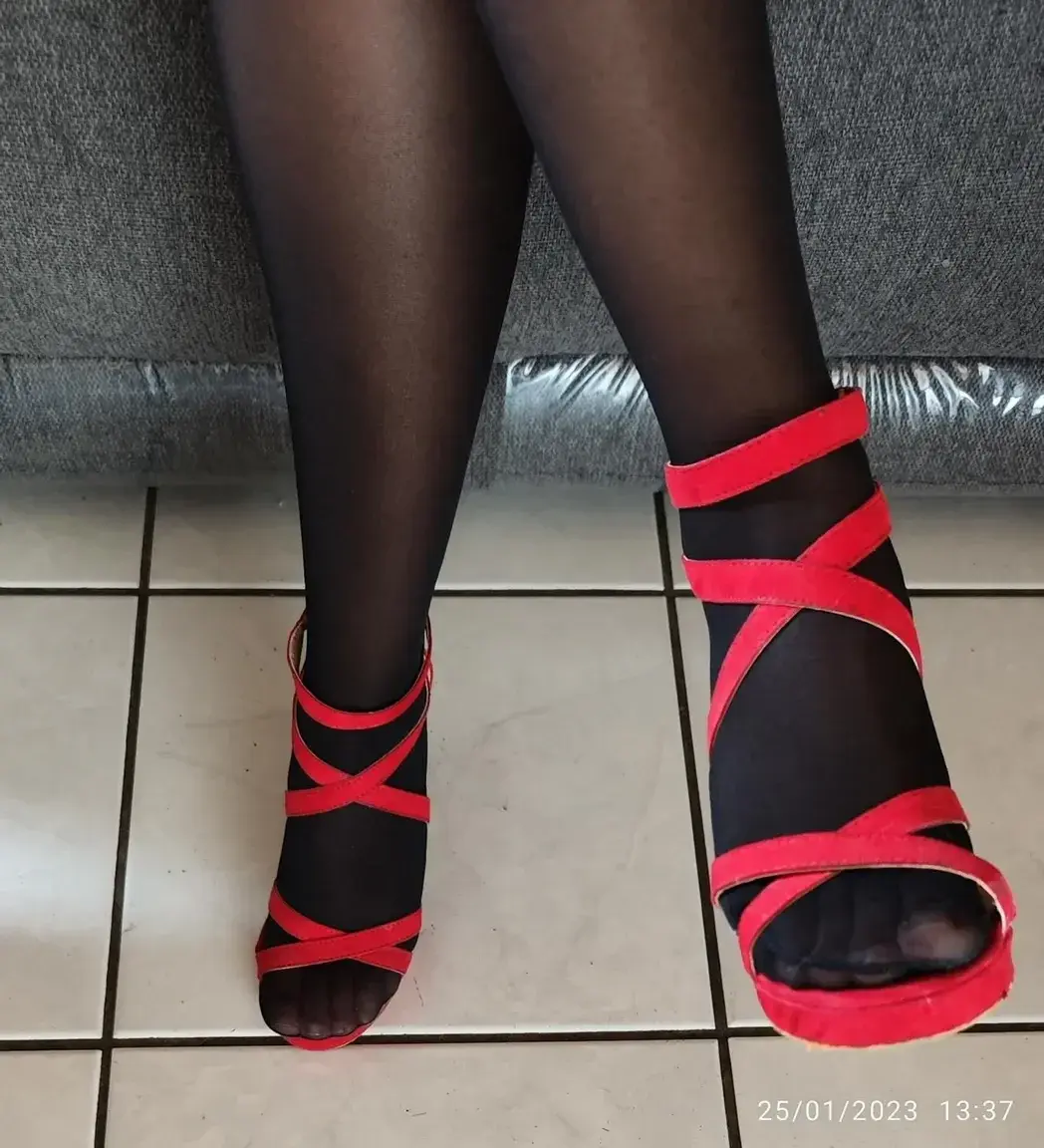 Leak & nude 2 — Pied974