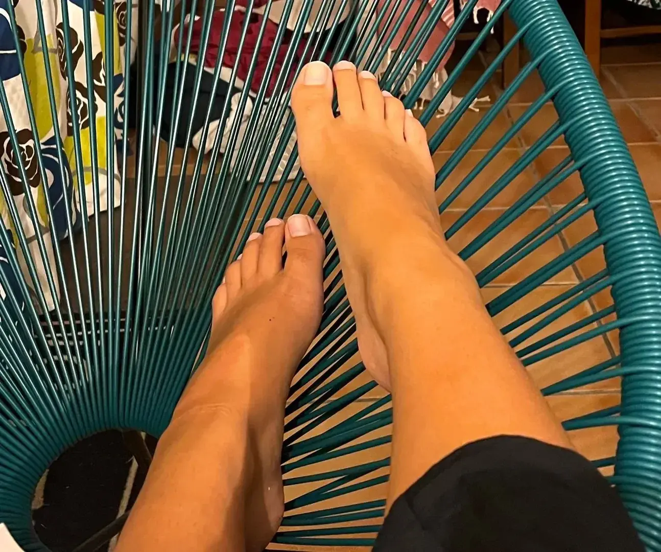 Leak & nude 1 — feet_hand
