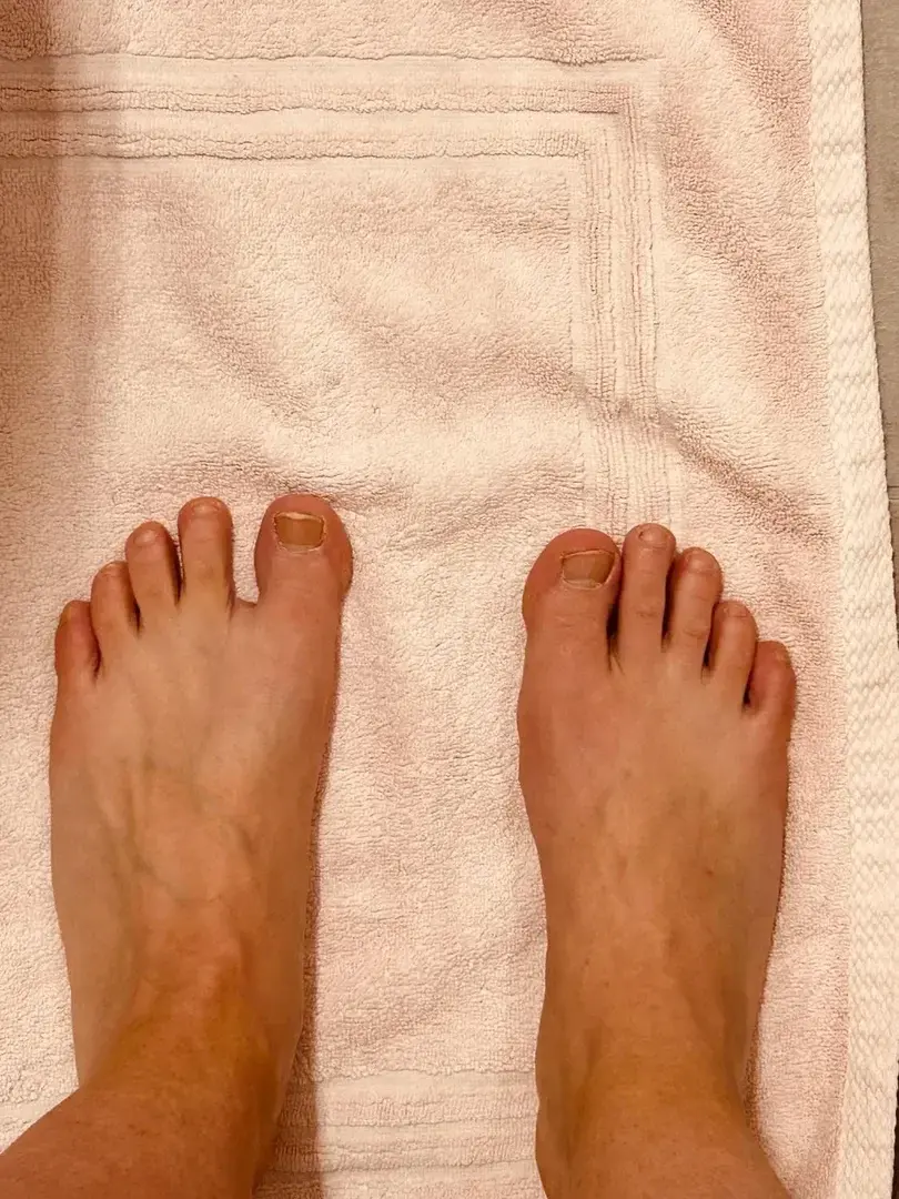 Leak & nude 1 — Feetlover25