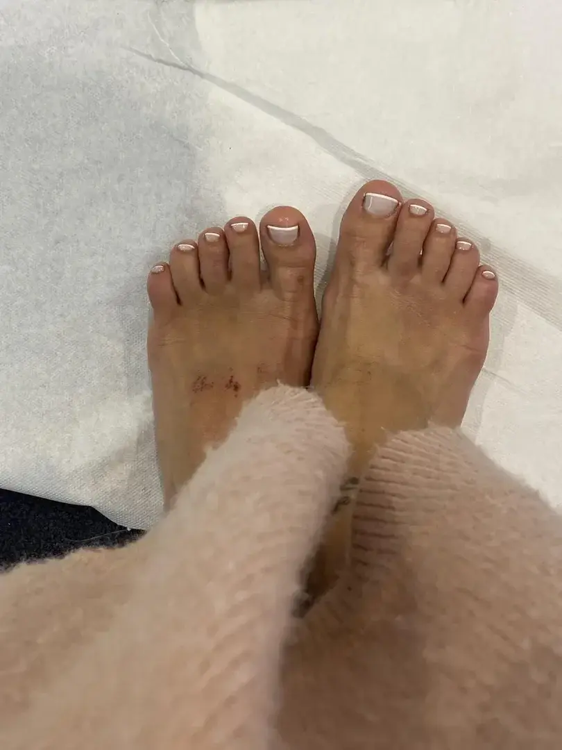 Leak & nude 2 — Petitpieds34