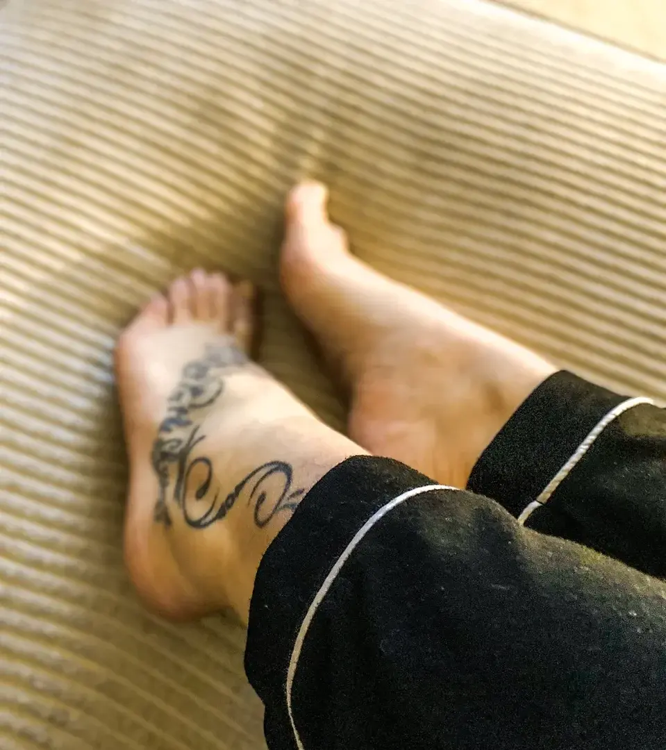 Leak & nude 1 — My-feet-feet