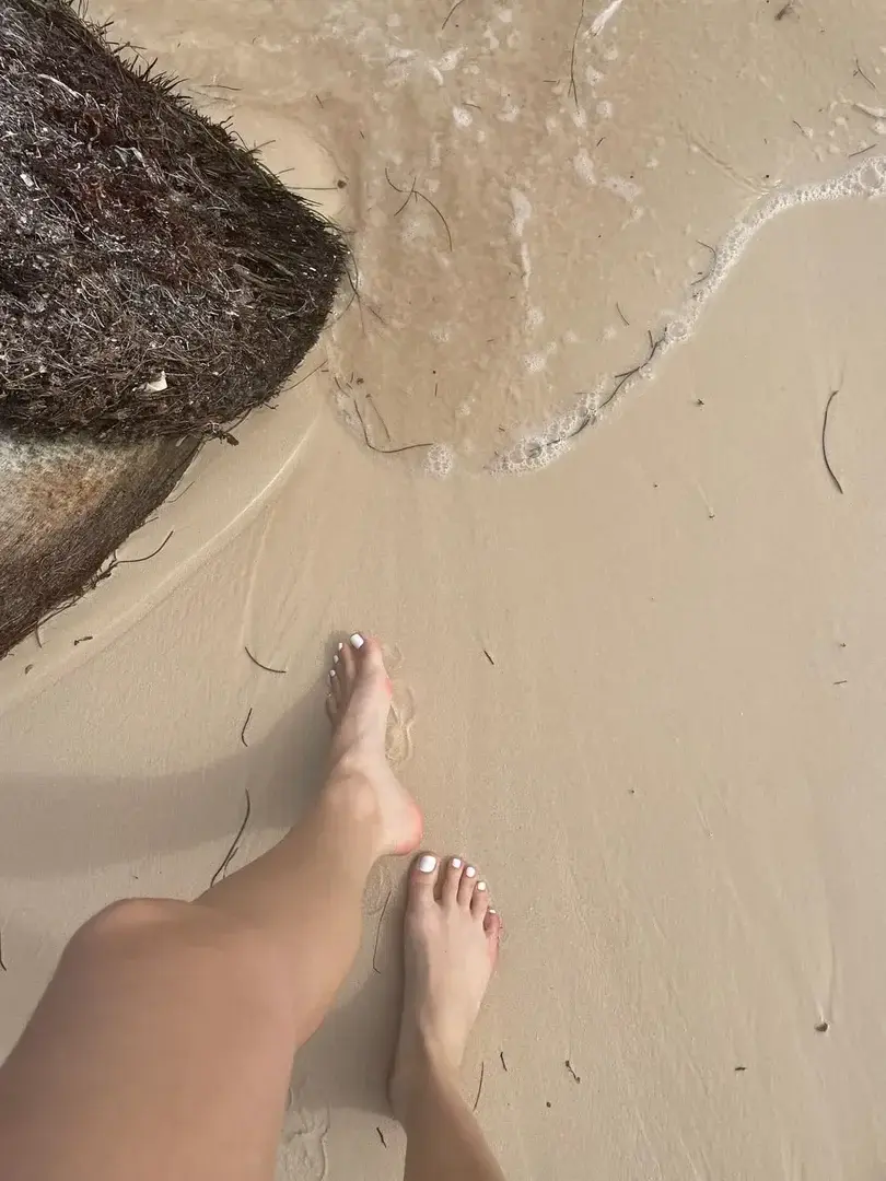Leak & nude 3 — Frenchfeetoly