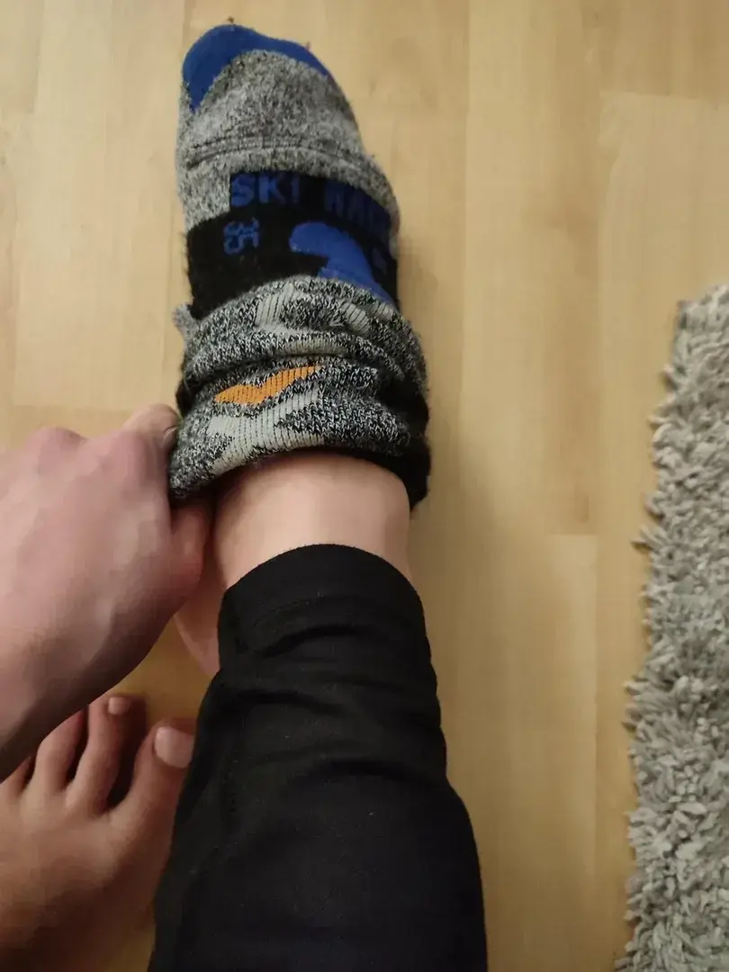 Leak & nude 3 — Feet_garcia