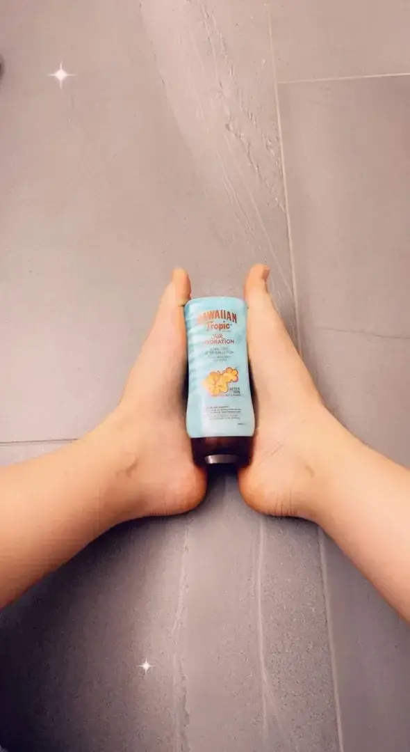 Leak & nude 4 — My_lovely_feet_socks_and_more
