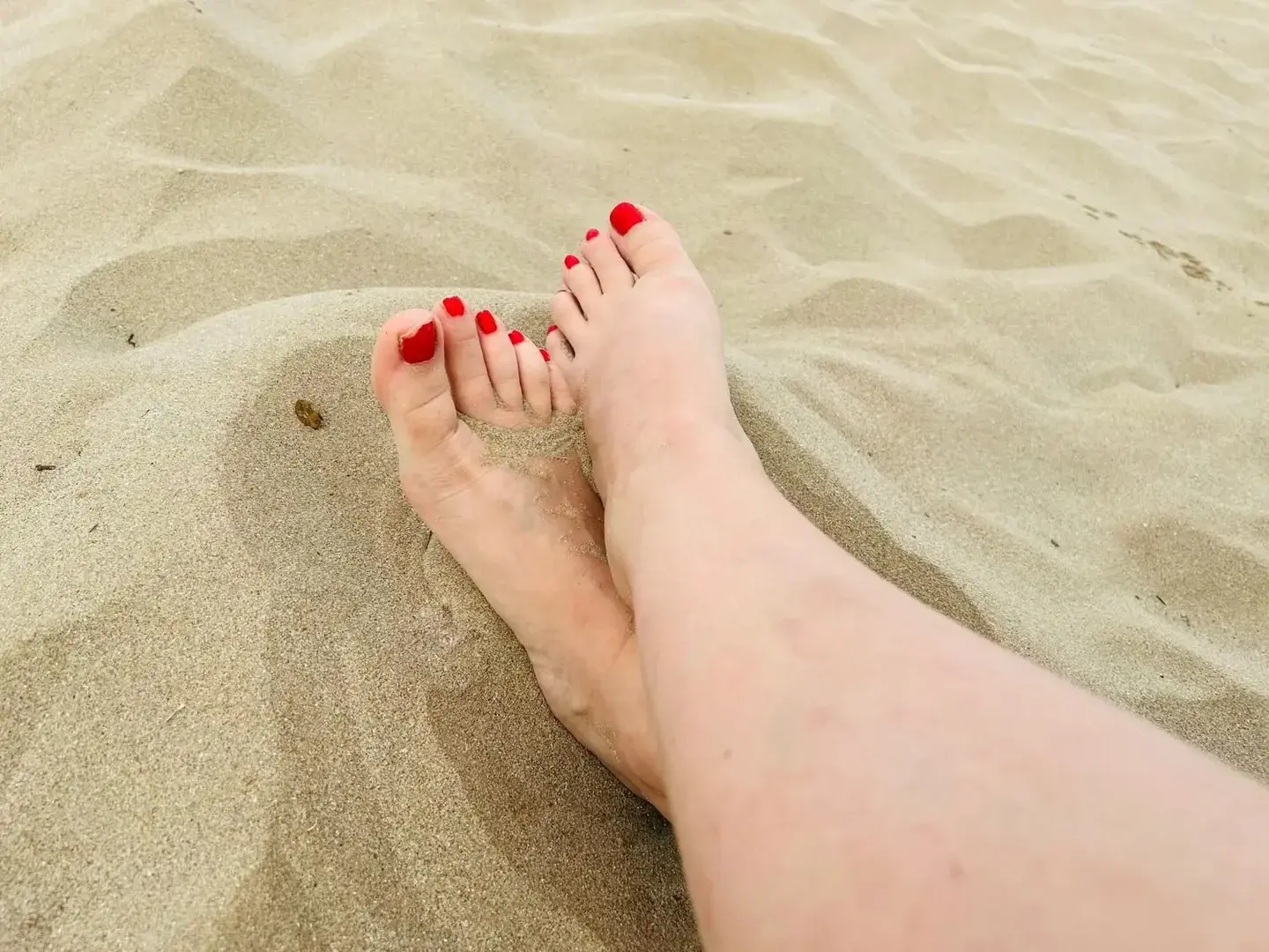 Leak & nude MYM — Piink_lady : « Les pieds dans le sable…😍😍😍 » (MYM)