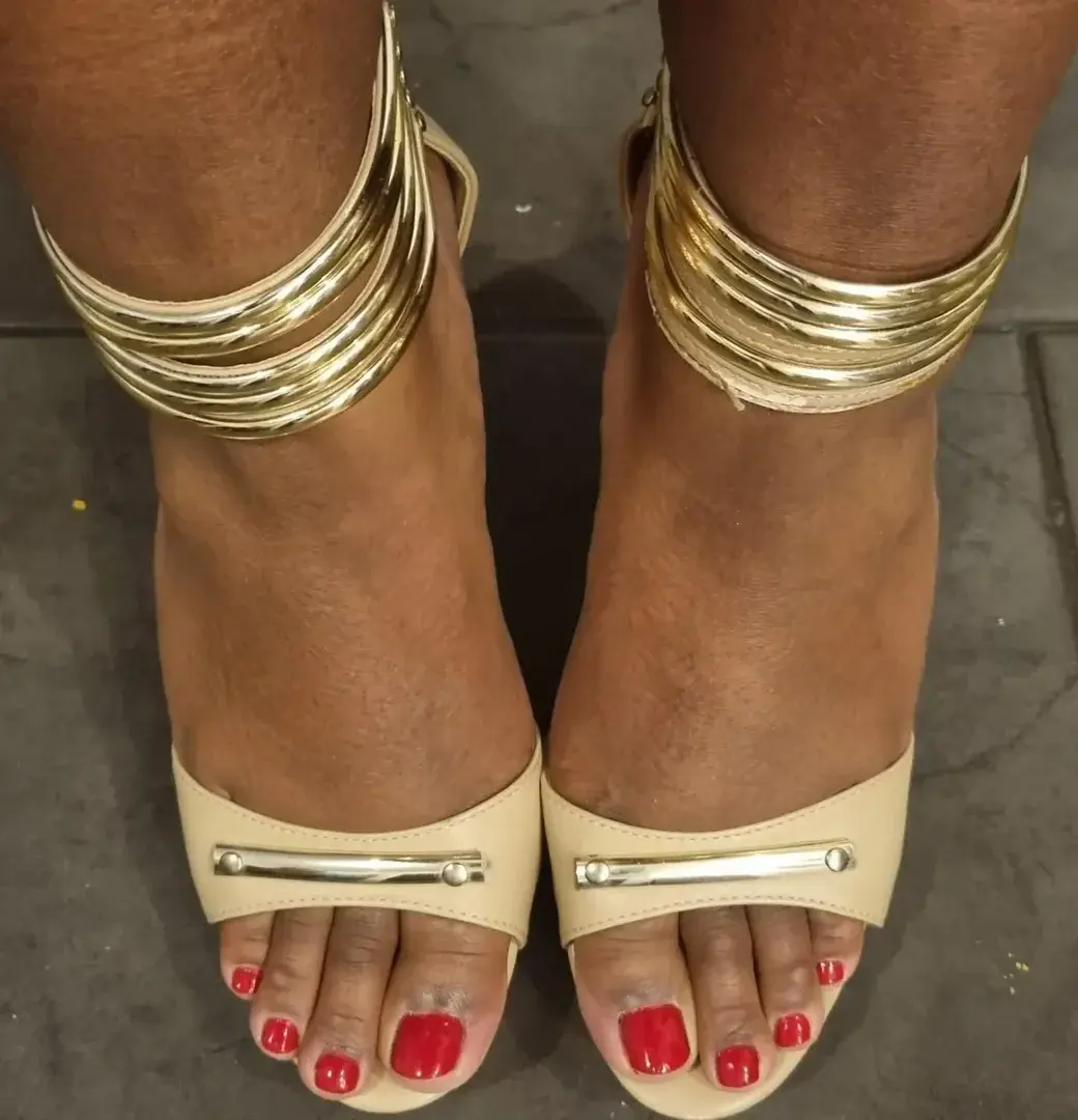 Leak & nude 1 — Feetmalagasy