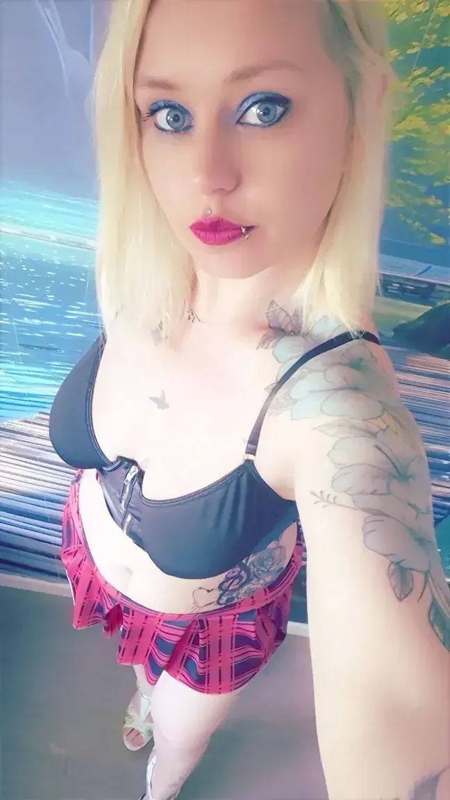 Leak & nude MYM — Princesse-coquine : « Cc toi » (MYM)