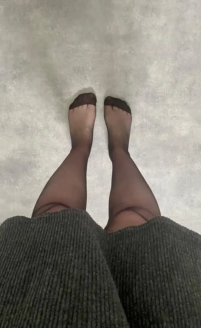 Leak & nude 2 — Lovemyfeet_1