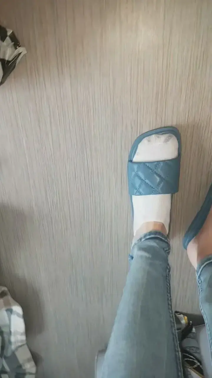 Leak & nude 5 — Linasocks