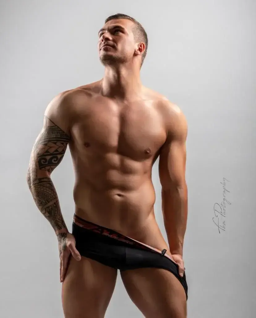 Leak & nude 2 — Topfrenchie