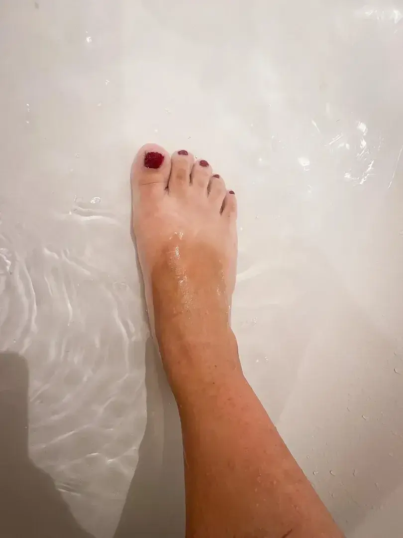 Leak & nude 2 — Footsie_diane