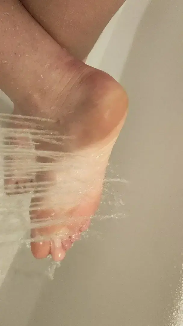 Leak & nude 5 — Laulauft