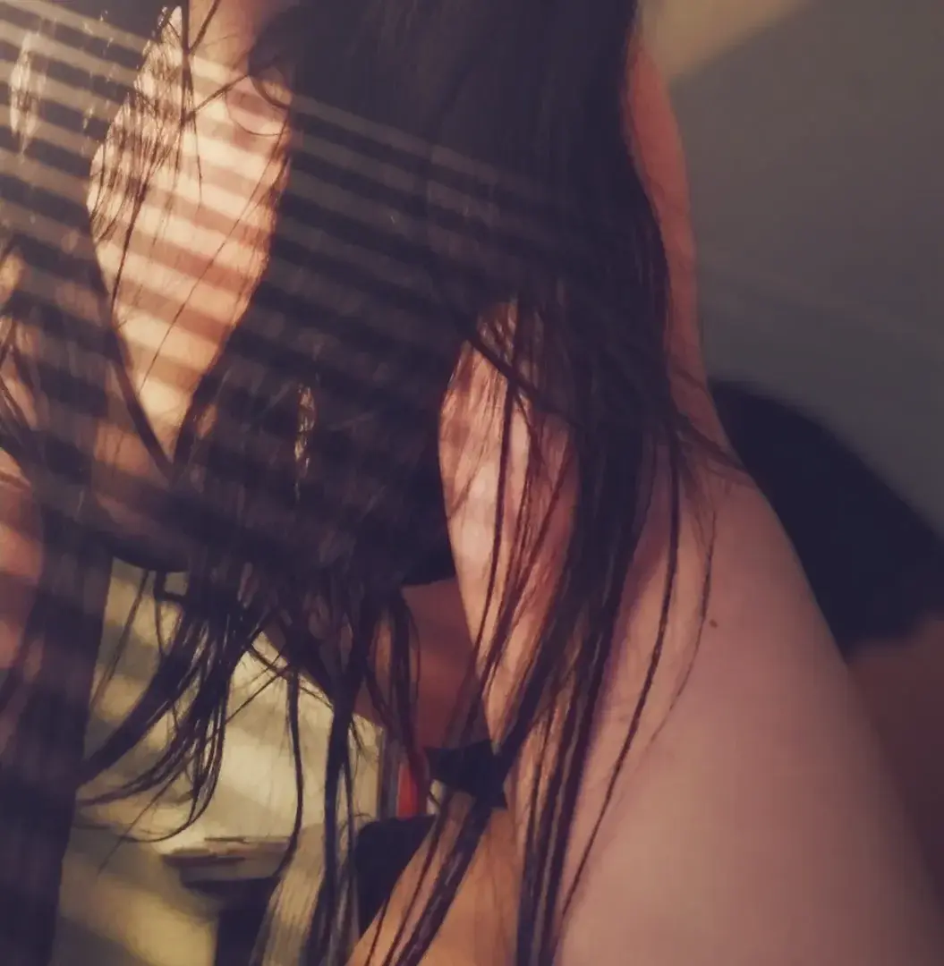 Leak & nude 8 — petite_brune0