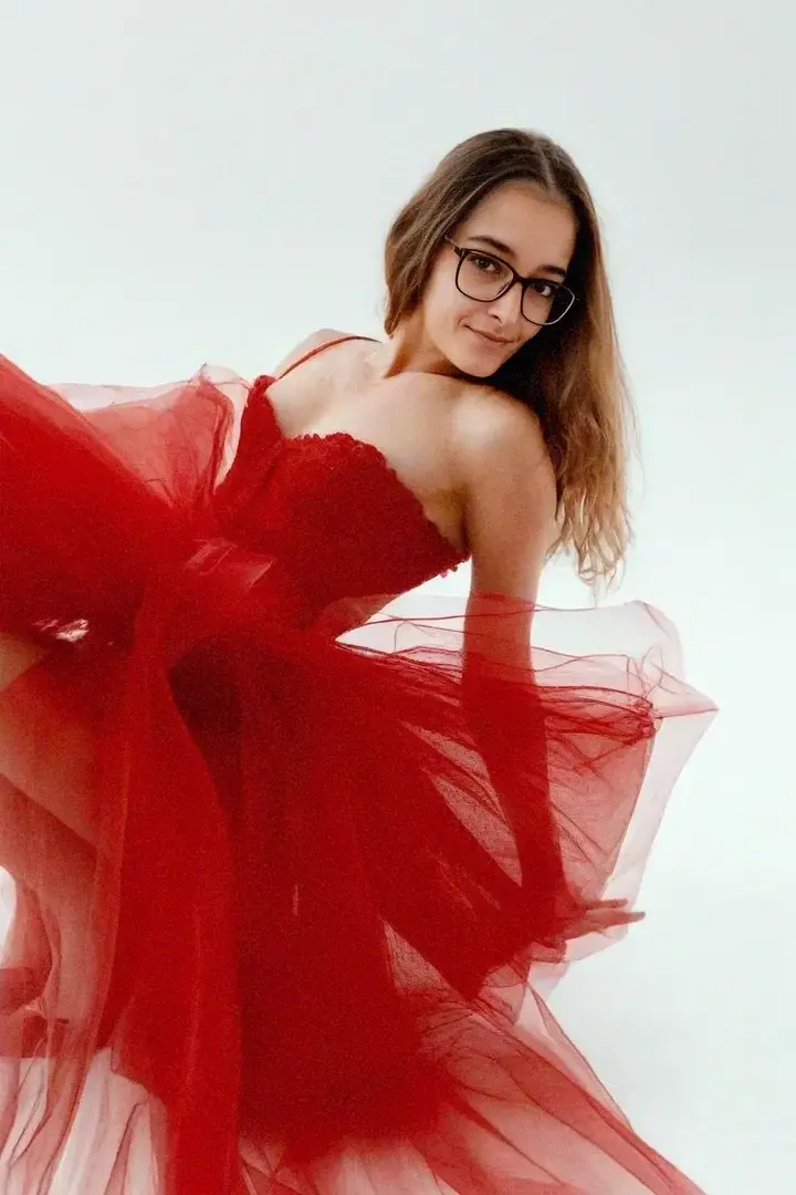 Leak & nude 2 — lauralecuyot