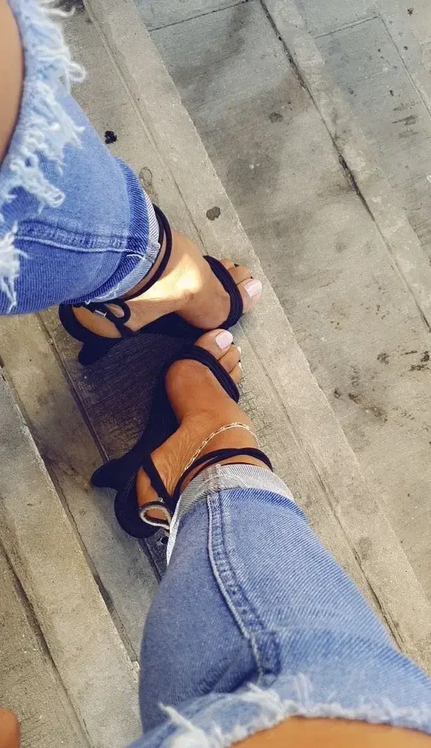 Leak & nude 1 — Miss_jolis_pieds