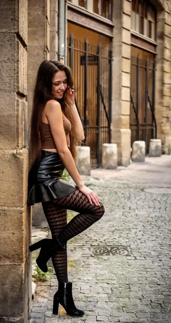 Downtown 🤎#outfit #fashion #glam #photography