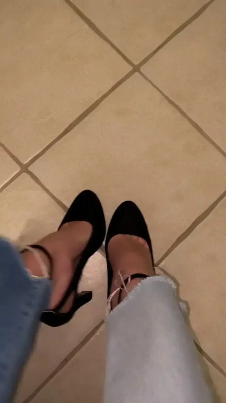 Leak & nude 3 — Darwiin