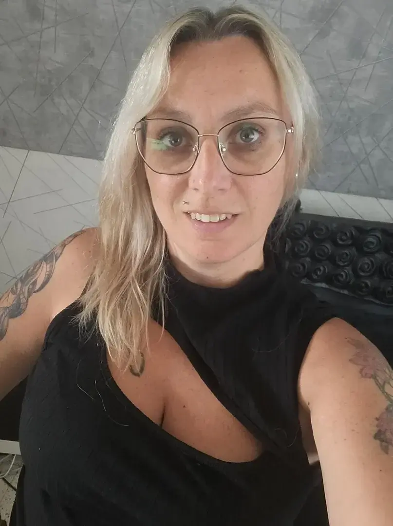 Hello bientôt le week end#modèle#week-end