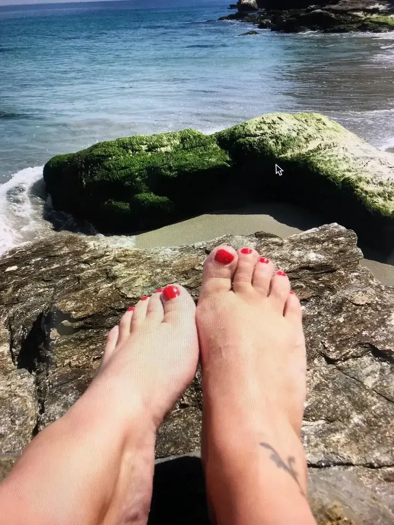 Leak & nude 2 — Lovefeet15041340
