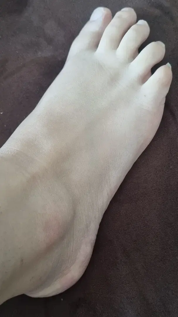 Leak & nude 1 — feetgirl33_