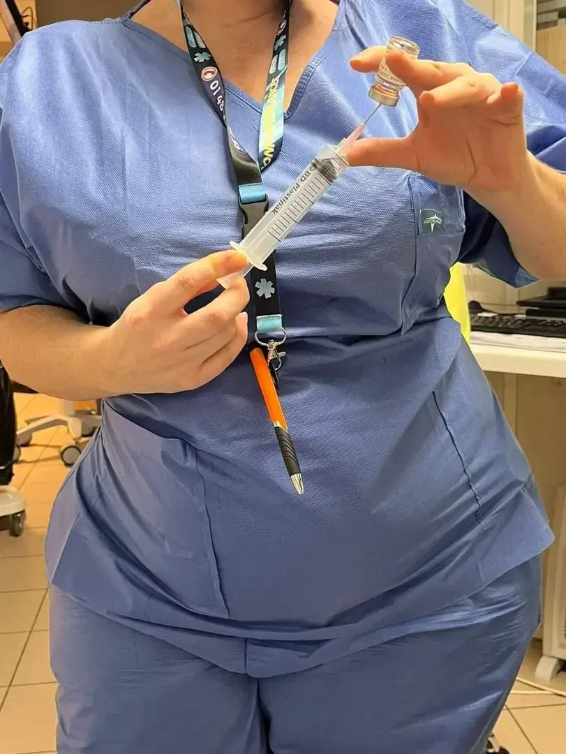 Leak & nude 1 — Puglia_nurse