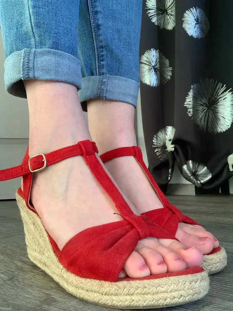 Leak & nude 2 — Lili_feet03