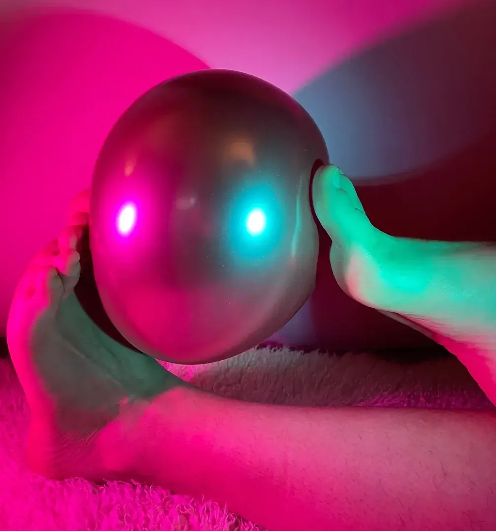 Leak & nude 2 — Adeuxpasduplaisir
