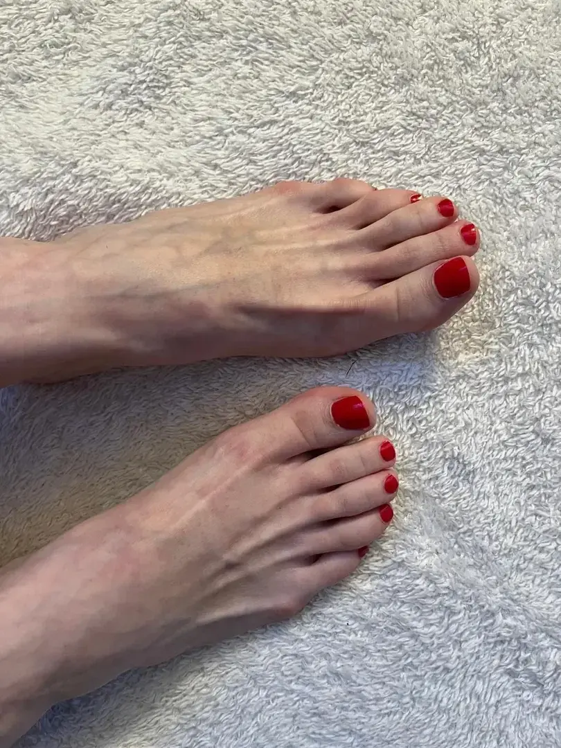 Leak & nude 1 — Foot_nylon