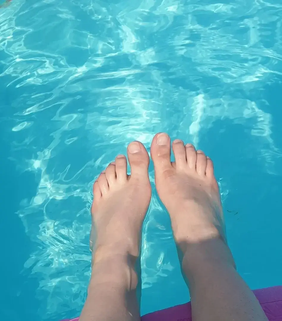 Leak & nude 6 — Peau-douce