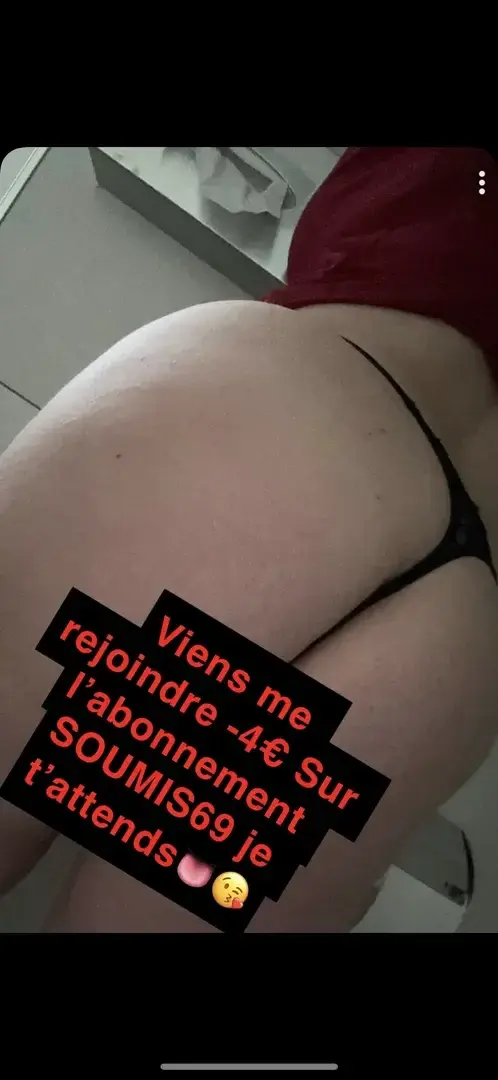 Leak & nude MYM — Lila69__ : « 👅💋👅 rejoins-moi avec la réduction, et puis on va kiffer en privé💋 » (MYM)