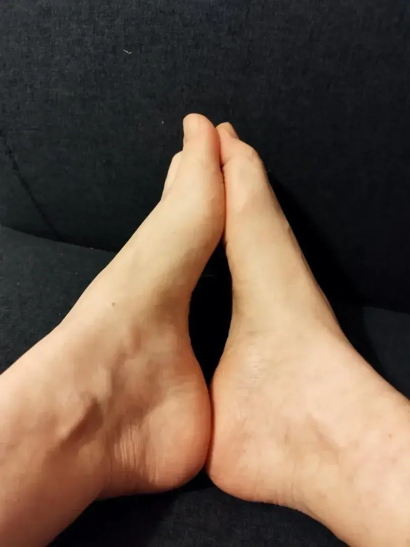 Leak & nude 2 — Feetgirljulia