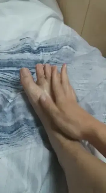 Leak & nude 4 — Dama-nogi_feet