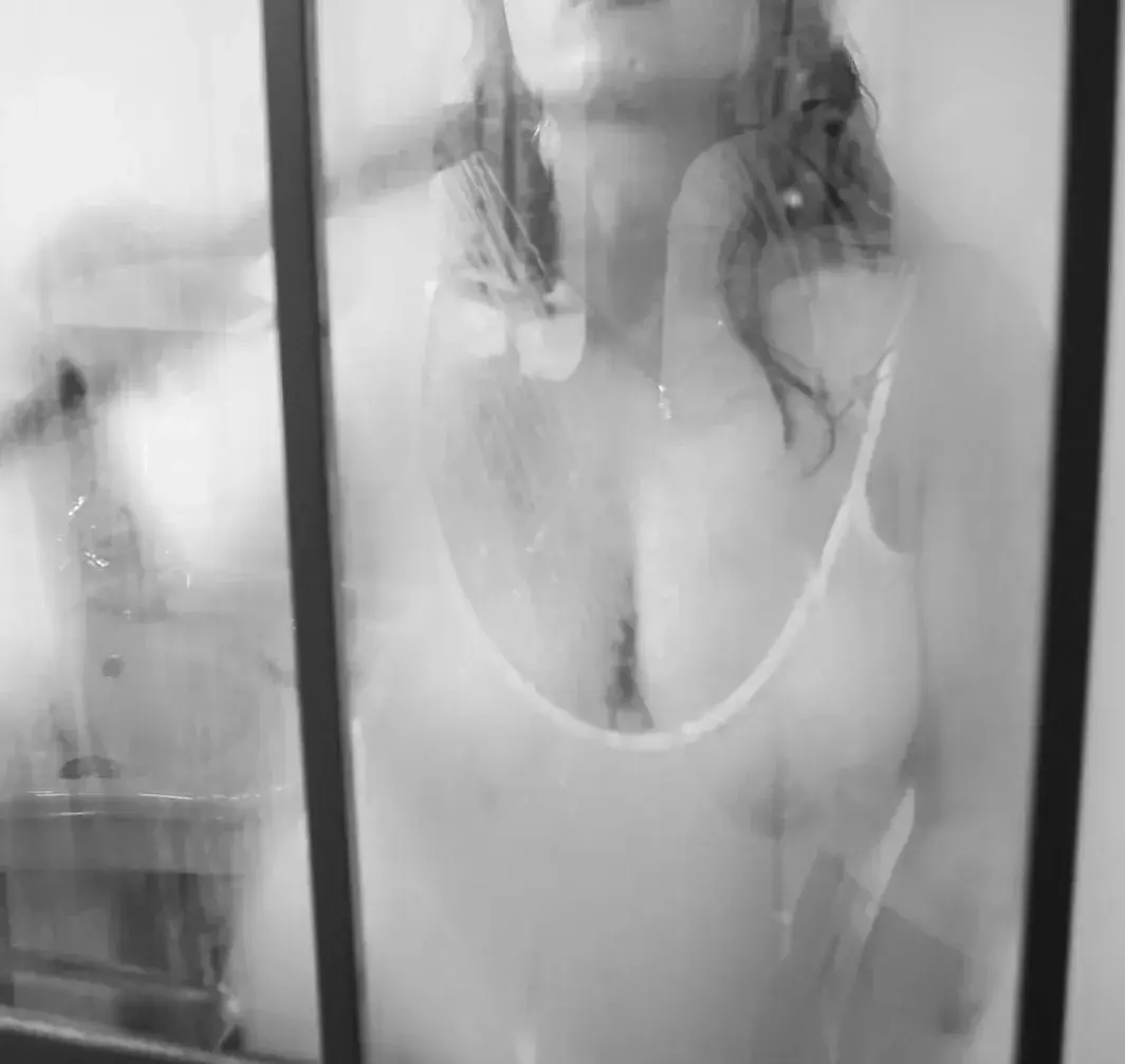 Leak & nude 1 — Clr_06