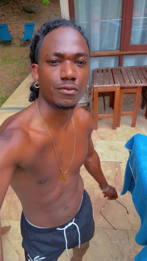 Leak & nude 2 — Louhot97