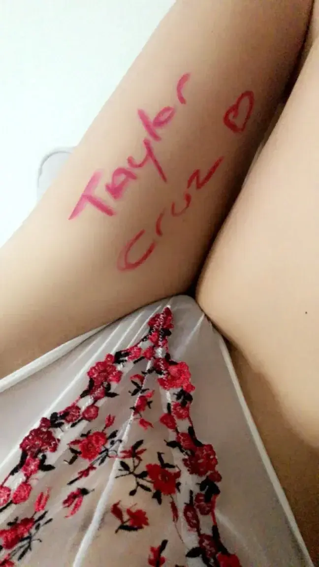 Leak & nude 2 — Taylor_cruz_of