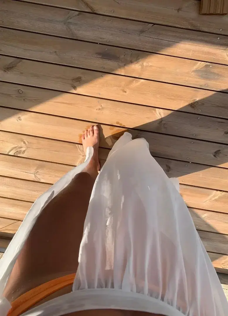 Leak & nude 2 — Feetlovexoxo