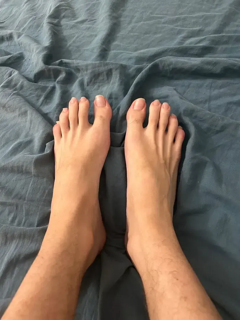 Leak & nude 1 — Piedsjeunes19ans