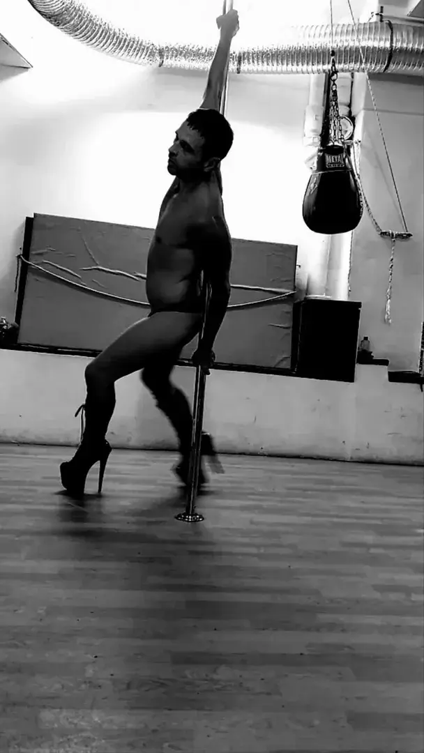 Leak & nude 2 — Sexyqueer
