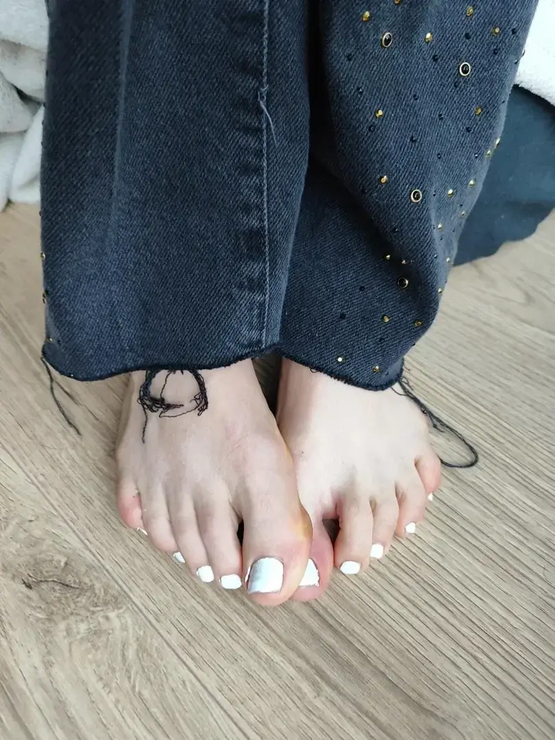 Leak & nude 1 — Foxyfeet_taille35