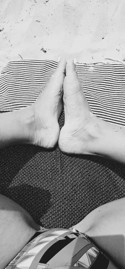 Leak & nude 14 — Feet_sexy_milf