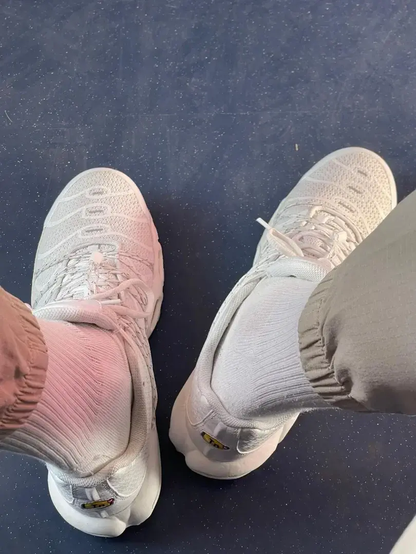 Leak & nude 3 — Monsieur-feet