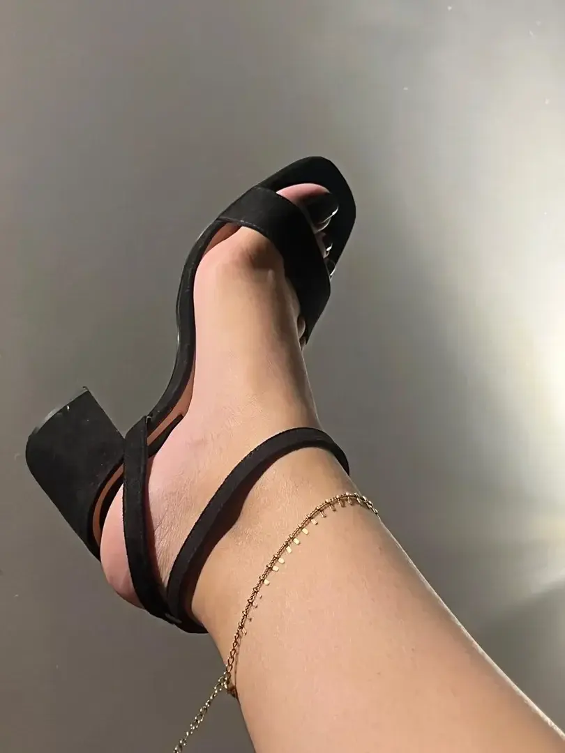 Leak & nude 2 — Beautyfoot69