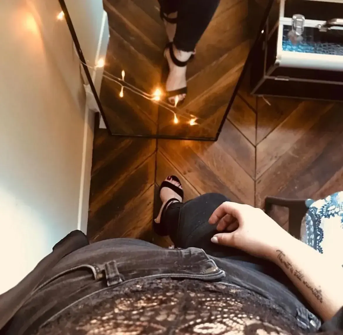 Leak & nude MYM — Mmepinki : « 🕯️💋 » (MYM)