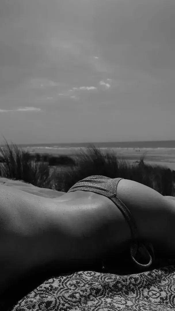 Leak & nude 2 — badromance_
