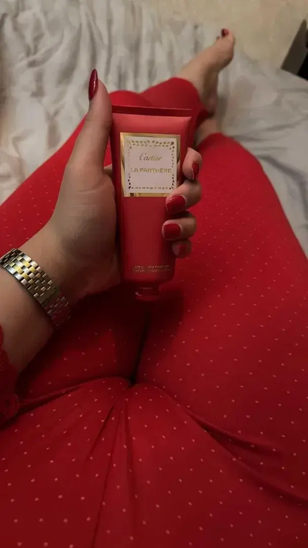 Leak public de Foufa_nutella — « 🥵🤤 » (nude) sur MYM