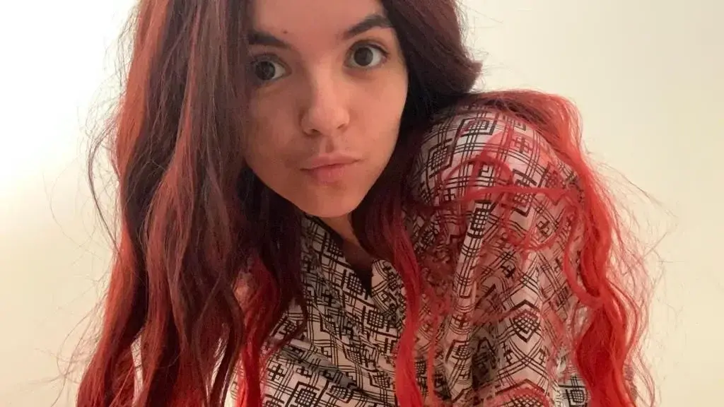 Leak public de Laurannei_ — « description de la photo » (nude) sur MYM