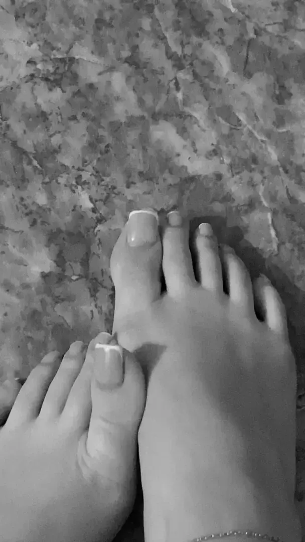 Leak & nude 1 — Mey_feet974