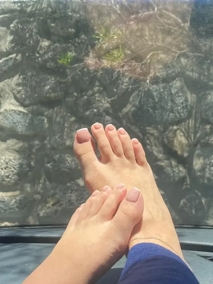 Leak & nude 2 — Mey_feet974