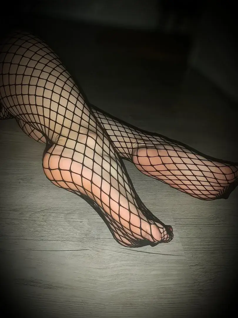 Leak & nude 3 — Missfrenchiefeet